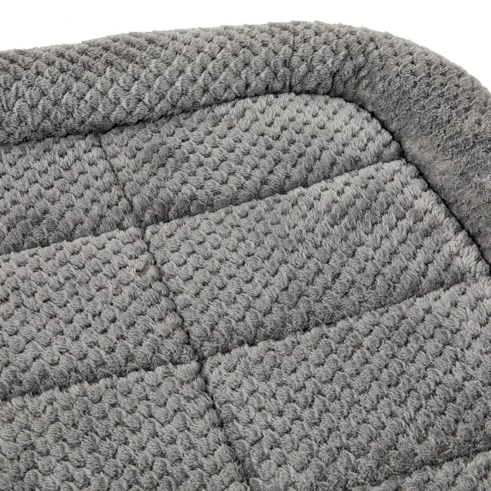 Small Soft Cozy Dog Crate Mat, Gray Washable Anti Slip Pet Bed Pad 24 in X 18 in, Thick Cushioned Comfort Kennel Liner for Puppy Small Dogs Cats, Portable Indoor Crate Insert Pad for Sleeping Napping and Daily Rest Use At Hom