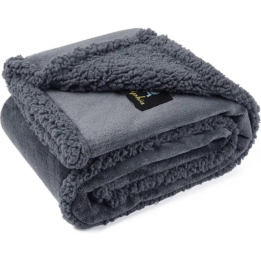 Waterproof Pet Blanket, Liquid Pee Proof Dog Blanket for Sofa Bed Couch, Reversible Sherpa Fleece Furniture Protector Cover for